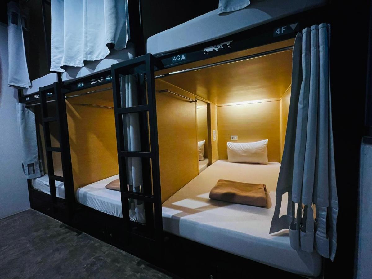 ORA Hostel Bangkok Exterior foto