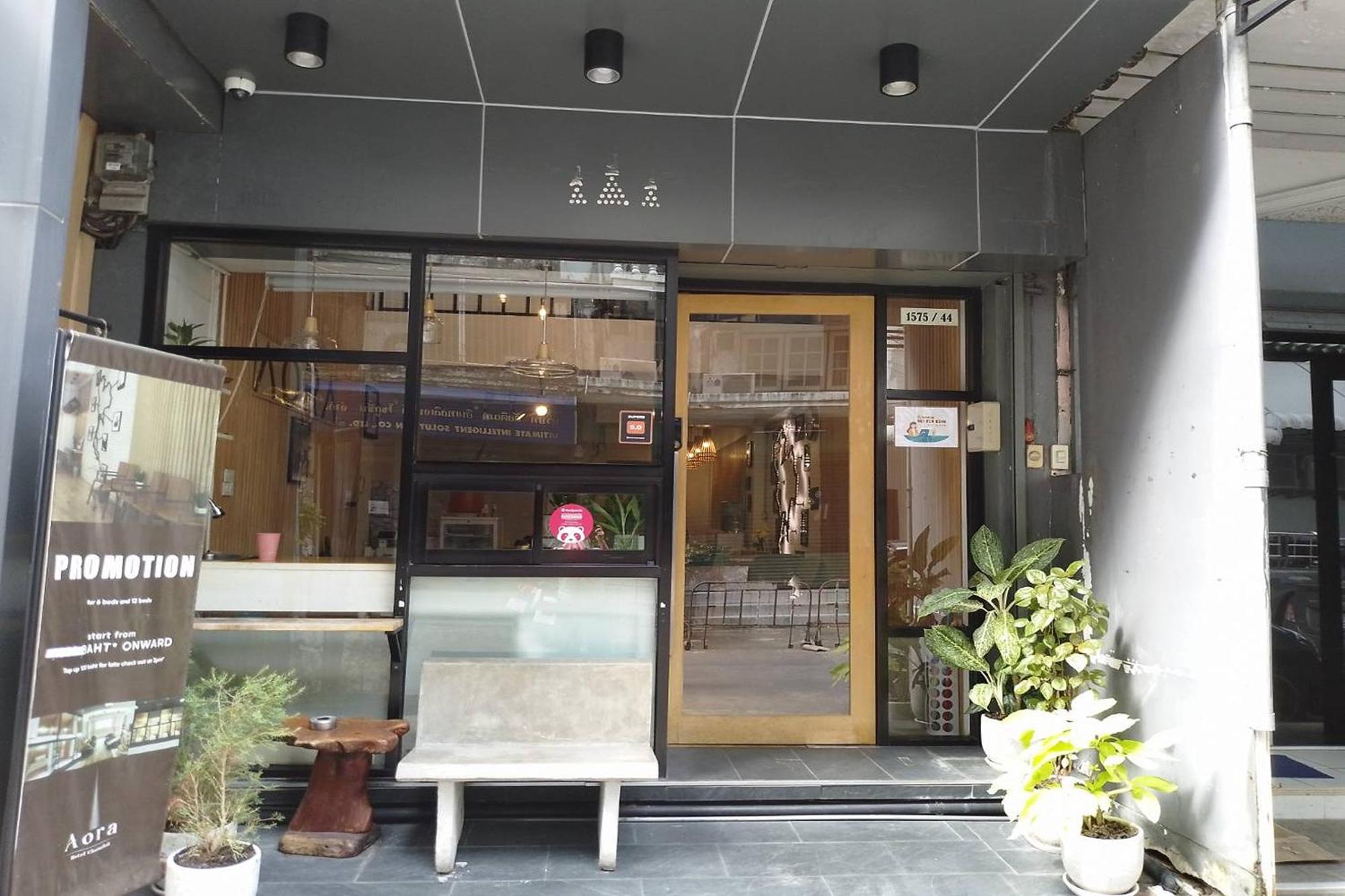 ORA Hostel Bangkok Exterior foto